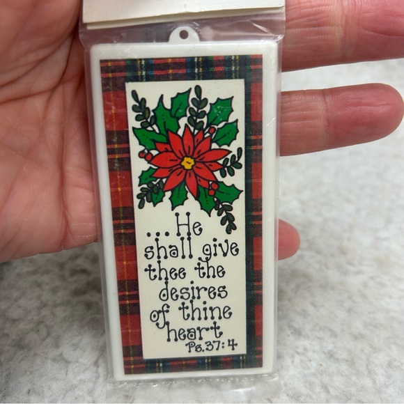 3 Praise Christmas Ornament vtg plastic 4" Jesus the greatest gift of all bag #3 - Picture 9 of 12